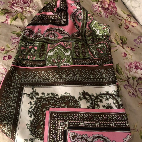 Halter top - Picture 3 of 5